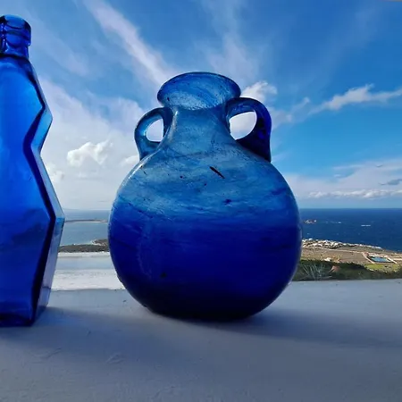 The * Parikia (Paros)