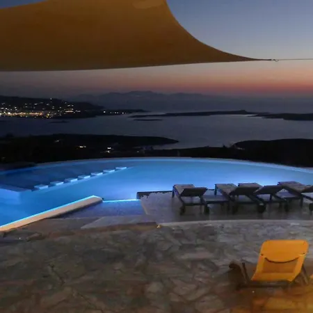 The Villa Parikia (Paros)